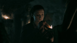 extant_GameOfThrones_5x04-SonsOfTheHarpy_2575