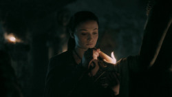 extant_GameOfThrones_5x04-SonsOfTheHarpy_2576