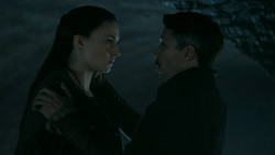 extant_GameOfThrones_5x04-SonsOfTheHarpy_3067
