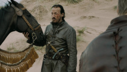 extant_GameOfThrones_5x04-SonsOfTheHarpy_3785