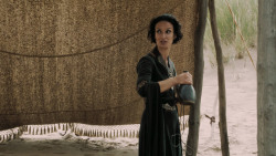 extant_GameOfThrones_5x04-SonsOfTheHarpy_3894