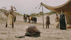 extant_GameOfThrones_5x04-SonsOfTheHarpy_3915
