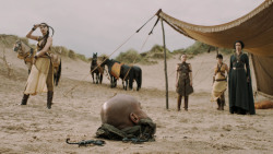 extant_GameOfThrones_5x04-SonsOfTheHarpy_3916