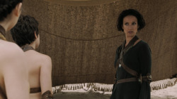 extant_GameOfThrones_5x04-SonsOfTheHarpy_3970