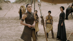 extant_GameOfThrones_5x04-SonsOfTheHarpy_4017