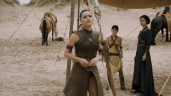 extant_GameOfThrones_5x04-SonsOfTheHarpy_4018