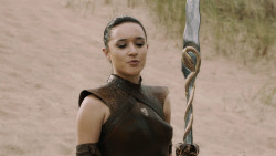 extant_GameOfThrones_5x04-SonsOfTheHarpy_4038