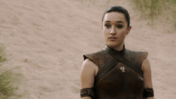extant_GameOfThrones_5x04-SonsOfTheHarpy_4061