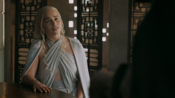 extant_GameOfThrones_5x04-SonsOfTheHarpy_4541