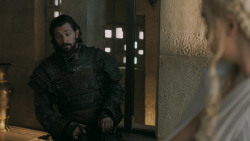 extant_GameOfThrones_5x04-SonsOfTheHarpy_4573