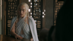 extant_GameOfThrones_5x04-SonsOfTheHarpy_4578
