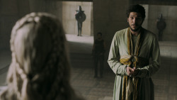 extant_GameOfThrones_5x04-SonsOfTheHarpy_4632