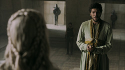extant_GameOfThrones_5x04-SonsOfTheHarpy_4636