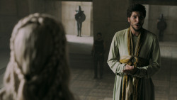 extant_GameOfThrones_5x04-SonsOfTheHarpy_4681