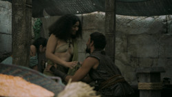 extant_GameOfThrones_5x04-SonsOfTheHarpy_4713
