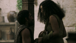 extant_GameOfThrones_5x04-SonsOfTheHarpy_4718