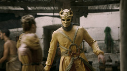 extant_GameOfThrones_5x04-SonsOfTheHarpy_4737
