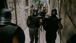 extant_GameOfThrones_5x04-SonsOfTheHarpy_4751