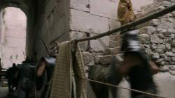 extant_GameOfThrones_5x04-SonsOfTheHarpy_4760