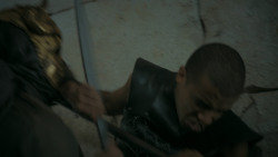 extant_GameOfThrones_5x04-SonsOfTheHarpy_4861