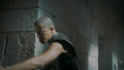 extant_GameOfThrones_5x04-SonsOfTheHarpy_4873