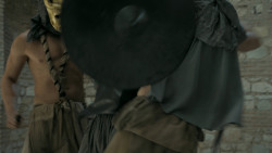 extant_GameOfThrones_5x04-SonsOfTheHarpy_4886