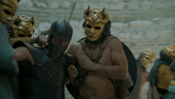 extant_GameOfThrones_5x04-SonsOfTheHarpy_4887