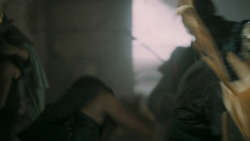 extant_GameOfThrones_5x04-SonsOfTheHarpy_4956