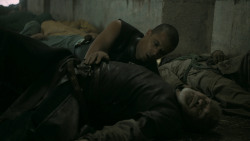 extant_GameOfThrones_5x04-SonsOfTheHarpy_5139