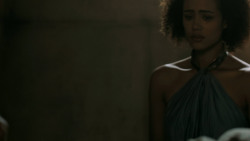 extant_GameOfThrones_5x05-KillTheBoy_0013