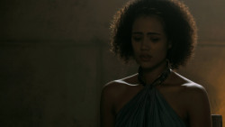 extant_GameOfThrones_5x05-KillTheBoy_0015