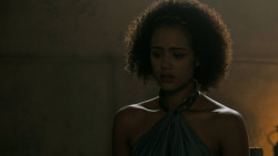extant_GameOfThrones_5x05-KillTheBoy_0018