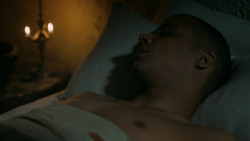 extant_GameOfThrones_5x05-KillTheBoy_0022