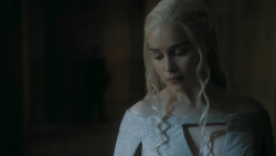 extant_GameOfThrones_5x05-KillTheBoy_0058