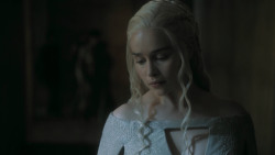 extant_GameOfThrones_5x05-KillTheBoy_0064