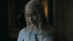 extant_GameOfThrones_5x05-KillTheBoy_0067