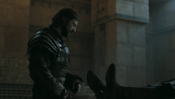 extant_GameOfThrones_5x05-KillTheBoy_0124