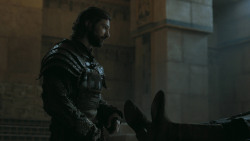extant_GameOfThrones_5x05-KillTheBoy_0125