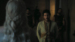 extant_GameOfThrones_5x05-KillTheBoy_0176