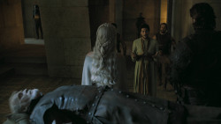 extant_GameOfThrones_5x05-KillTheBoy_0185