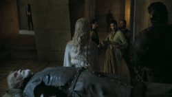 extant_GameOfThrones_5x05-KillTheBoy_0187