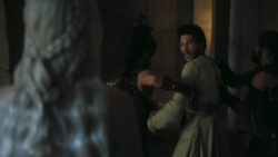 extant_GameOfThrones_5x05-KillTheBoy_0189