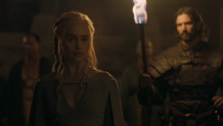 extant_GameOfThrones_5x05-KillTheBoy_0216