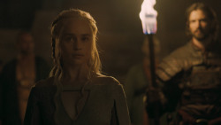 extant_GameOfThrones_5x05-KillTheBoy_0220