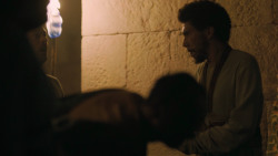 extant_GameOfThrones_5x05-KillTheBoy_0275
