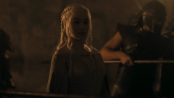 extant_GameOfThrones_5x05-KillTheBoy_0312