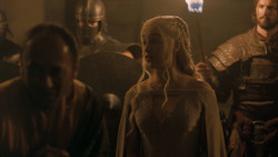 extant_GameOfThrones_5x05-KillTheBoy_0315