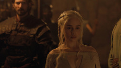 extant_GameOfThrones_5x05-KillTheBoy_0396
