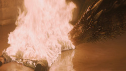 extant_GameOfThrones_5x05-KillTheBoy_0403