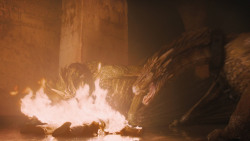 extant_GameOfThrones_5x05-KillTheBoy_0408